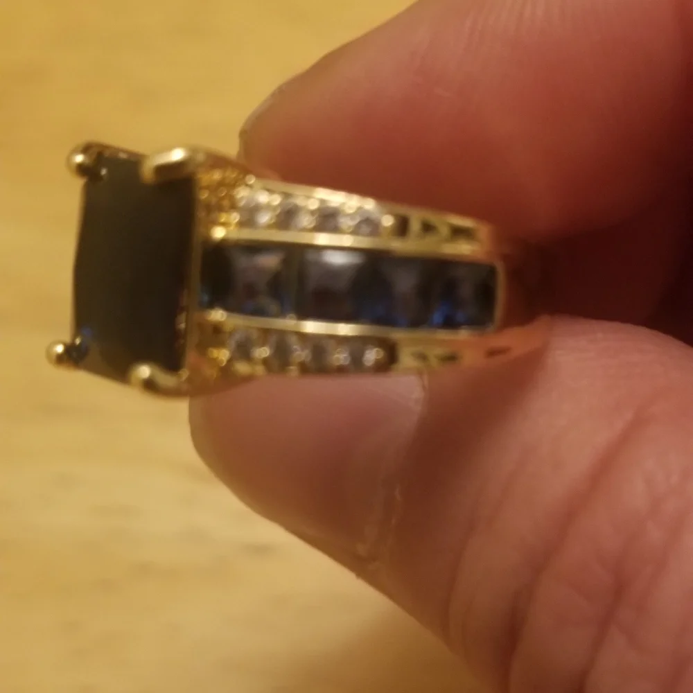Sapphire, cubic zirconia golden ring. - Picture 2 of 4